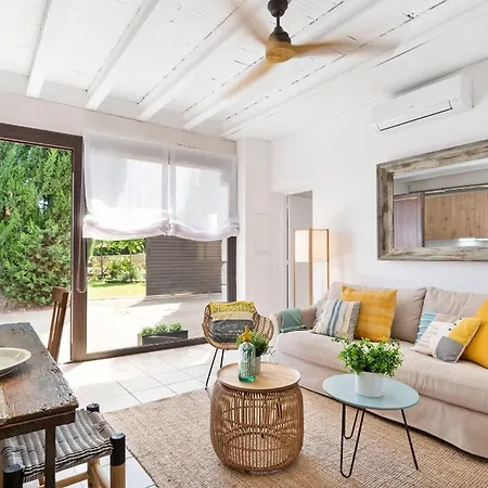Boutique With Private Pool